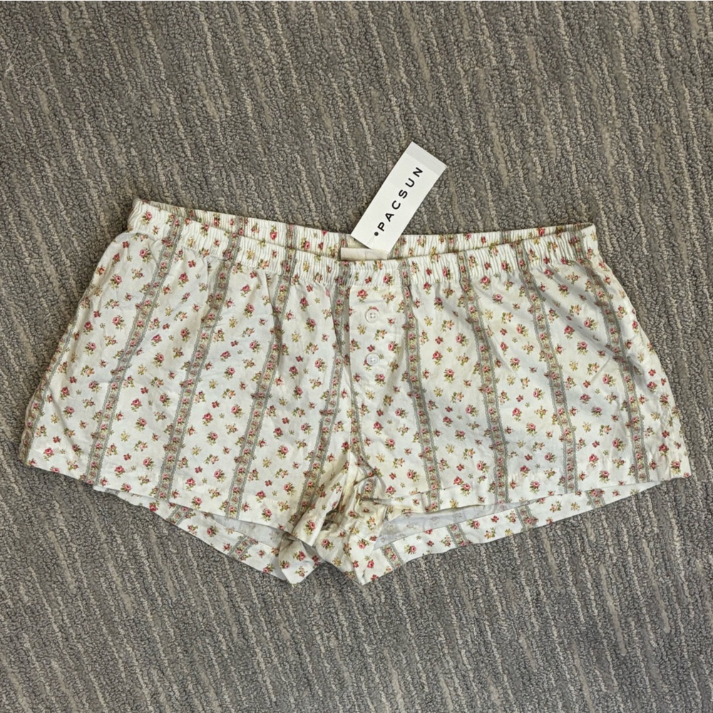 NWT!! Brandy Melville Floral Boxers
